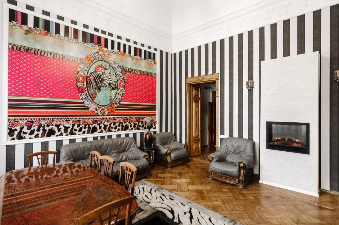 Katerynynska Street 3-Bedrooms Apartment Odesa Exterior photo